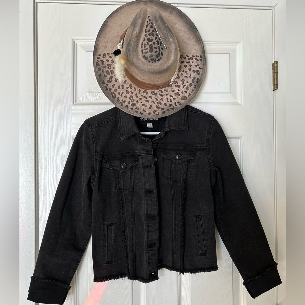 EUC MAURICES BLACK JEAN JACKET XS